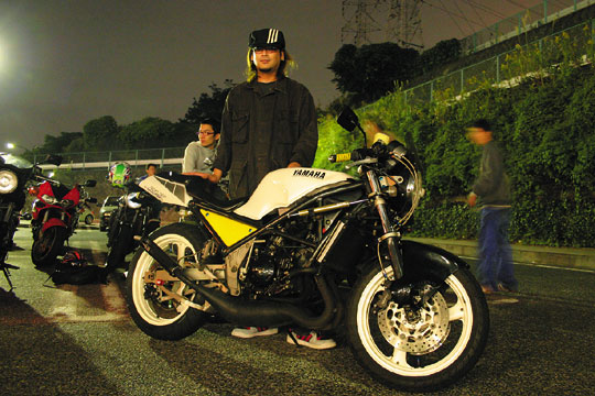 YAMAHA R1-Z  ͂