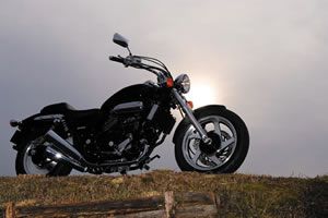 HONDA V-TWIN MAGNA