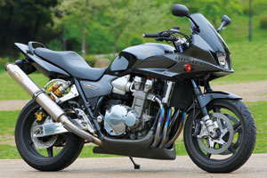 z_ CB1300SF