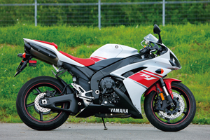 }n YZF-R1