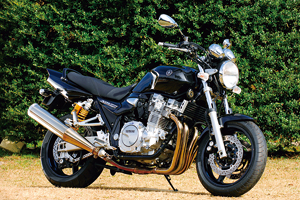 }n XJR1300
