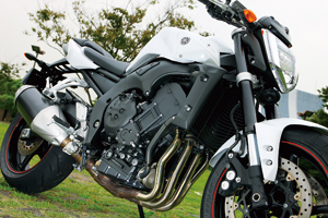 バイクの原点 ネイキッド特集