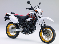 z_ XR400^[h