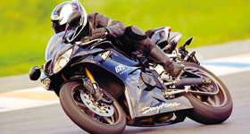 TRIUMPH DAYTONA675