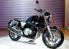 CB1100