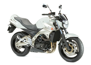 XYL GSR400^ABS
