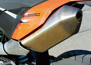 KTM 690 SMC}t[