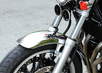 z_ CB1100 zC[