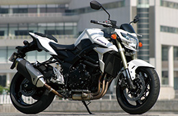 SUZUKI GSR750