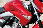 SUZUKI GSR250