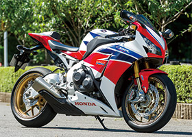 HONDA CBR1000RR HONDA CBR1000RR