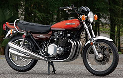 KAWASAKI 900SUPER FOURiZ1j