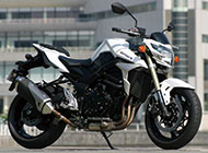 SUZUKI GSR750 ABS