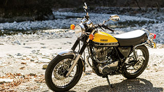 YAMAHA SR400