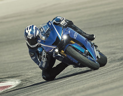 }n YZF-R6