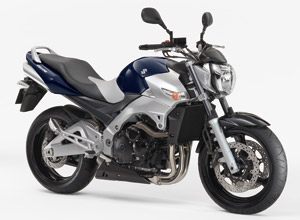 SUZUKI GSR400