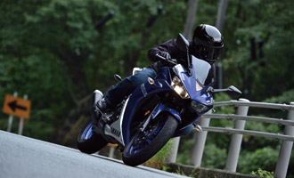 YAMAHA YZF-R3