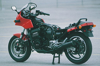 GPZ900RiA1j