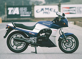 GPZ900RiA1j