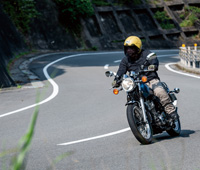 YAMAHA SR400