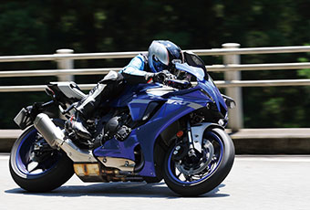 ヤマハ YZF-R1
