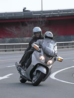 SUZUKI SKYWAVE650
