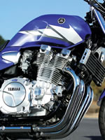 YAMAHA XJR1300