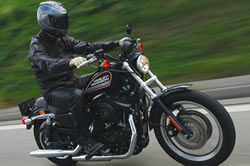 Harley Davidson  883R