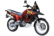 SUZUKI DR800S