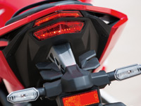z_ CBR250RR e[Cg