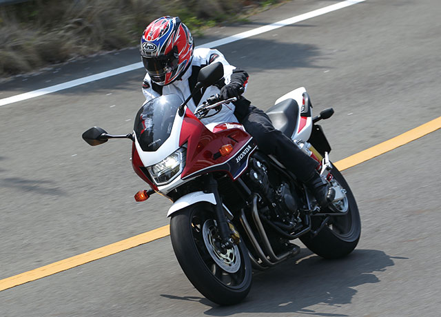 ホンダ Cb400sb 試乗レポート 新車 中古バイク検索サイト Goobike Com