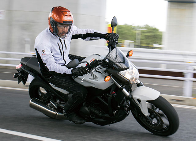 ホンダ Nc750s Dct 試乗レポート 新車 中古バイク検索サイト Goobike Com