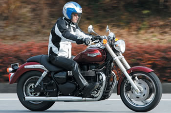 TRIUMPH@SPEED MASTER