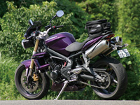 gCAt STREET TRIPLE