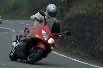 YAMAHA TMAX