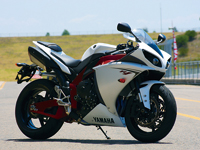 }n YZF-R1