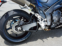 }n YZF-R1