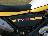 }n TRICKER TY-S OLbg V[g