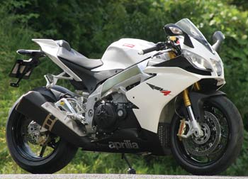 AvA RSV4 R APRC