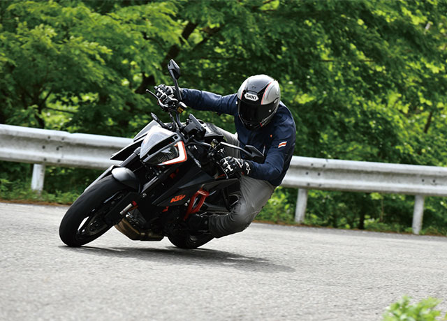 KTM 1290スーパーデュークR 試乗レポート | 新車・中古バイク