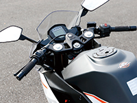 KTM RC390 [^[