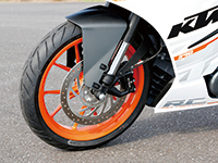 KTM RC390 oCuWA}EgLp[