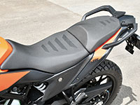 KTM 390 Ahx`[ V[g