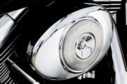 HARLEY DAVIDSON FXDBI Dyna Street Bob