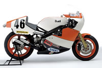 RW750