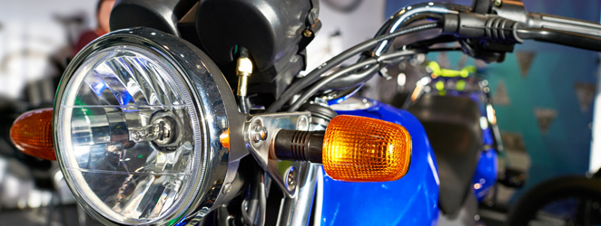 バイクのポジションランプとは 車検に通る色や基準 交換方法を解説 バイクライフをより楽しくさせる グーバイクマガジン