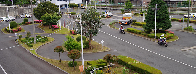 二輪教習の卒検突破に必要なバイクのライディングテクニックとは バイクライフをより楽しくさせる グーバイクマガジン