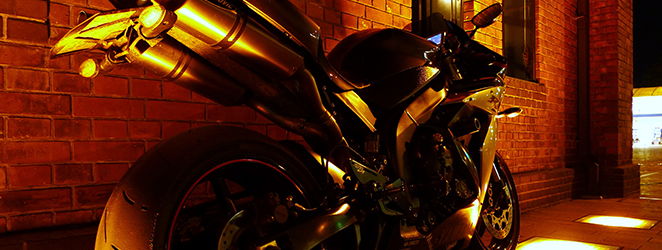 YZF-R1̥ϤȤϡ